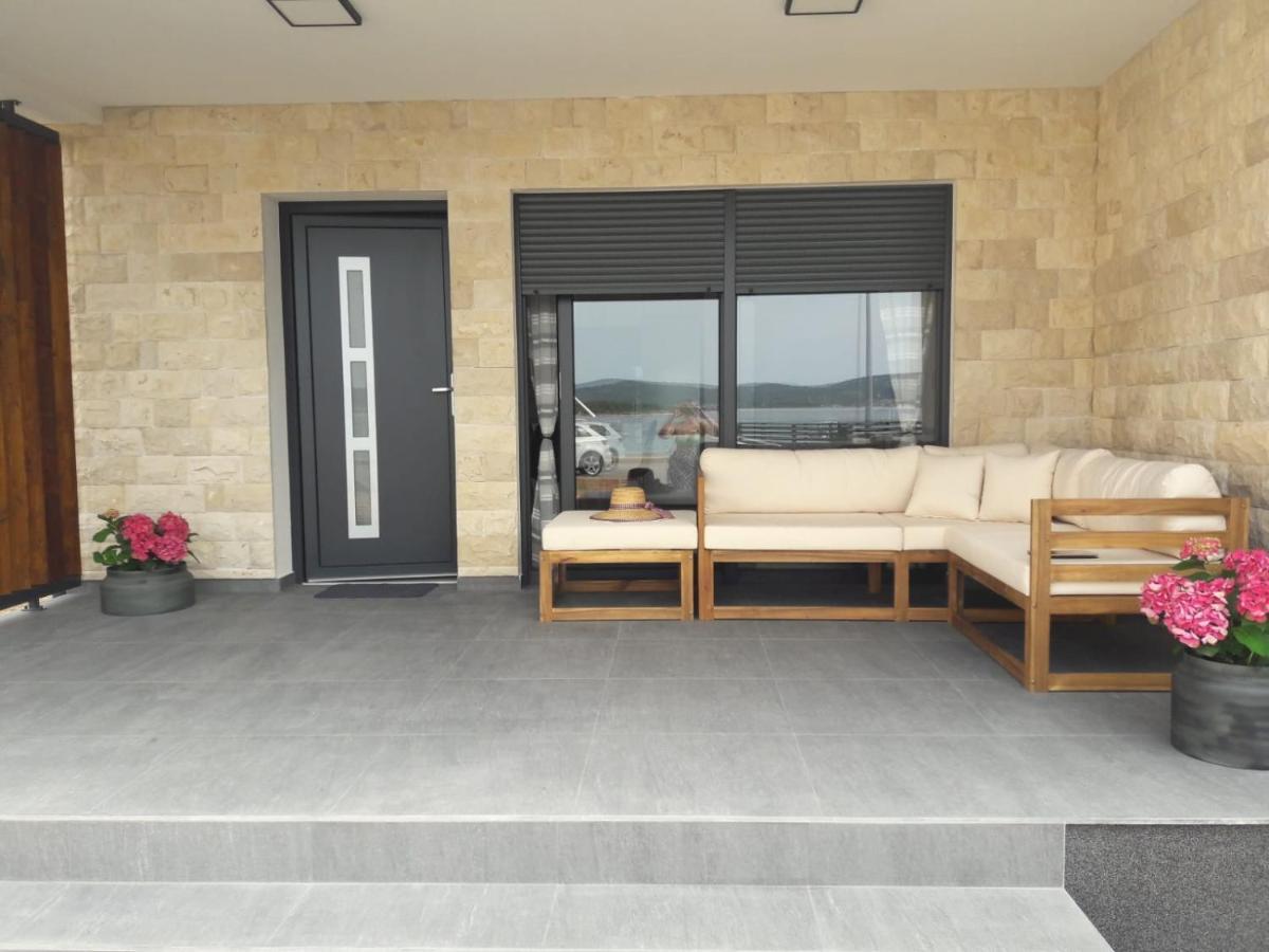 Apartmani Zlata Sveti Filip i Jakov Exterior foto